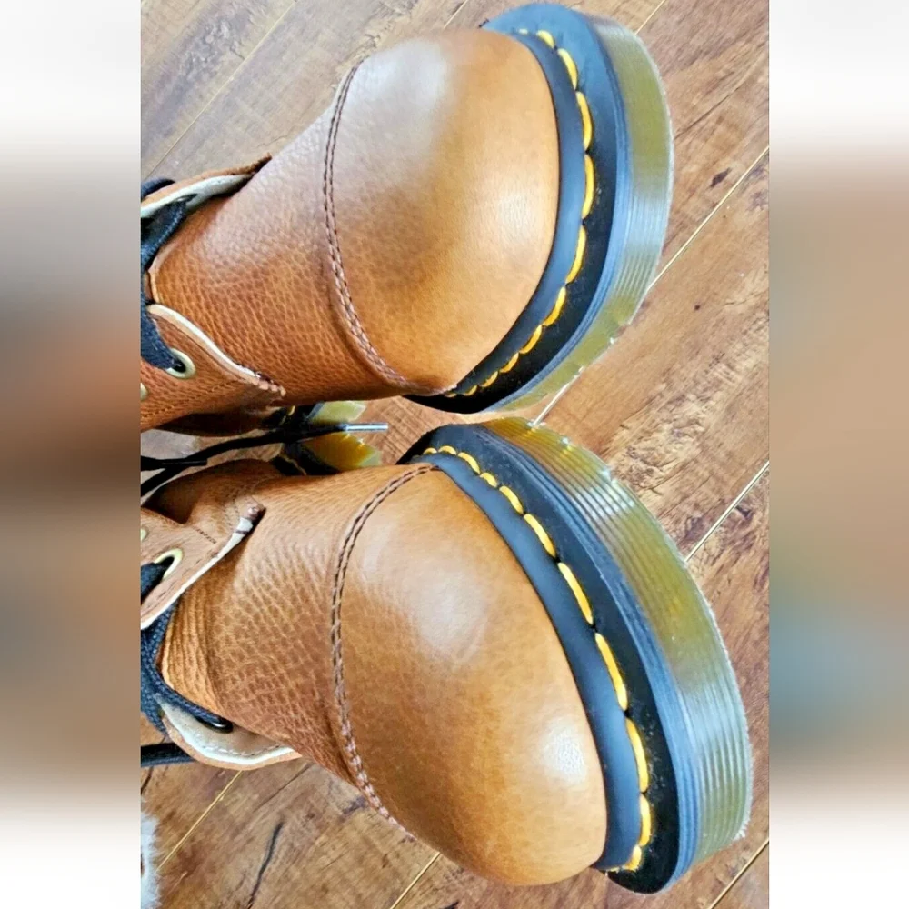 DR. MARTENS Aimilita FL Fur-Lined GRIZZLY LEATHER Boots TAN Sz US 10 - Picture 8 of 11